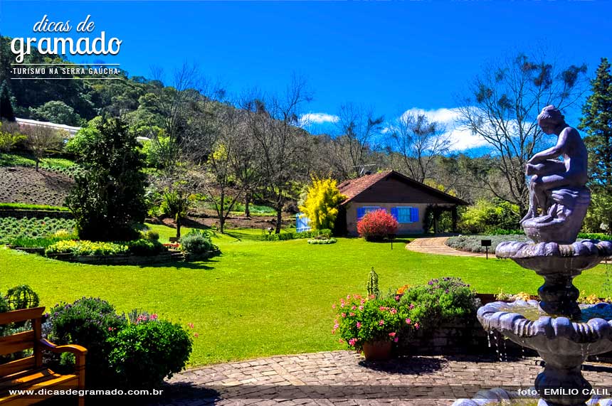 É esta visão inicial que espera o visitante do Le Jardin assim que se chega ao topo da escadaria. É esta visão inicial que espera o visitante do Le Jardin assim que se chega ao topo da escadaria.